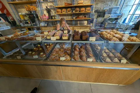 Auntie Cake photo 2